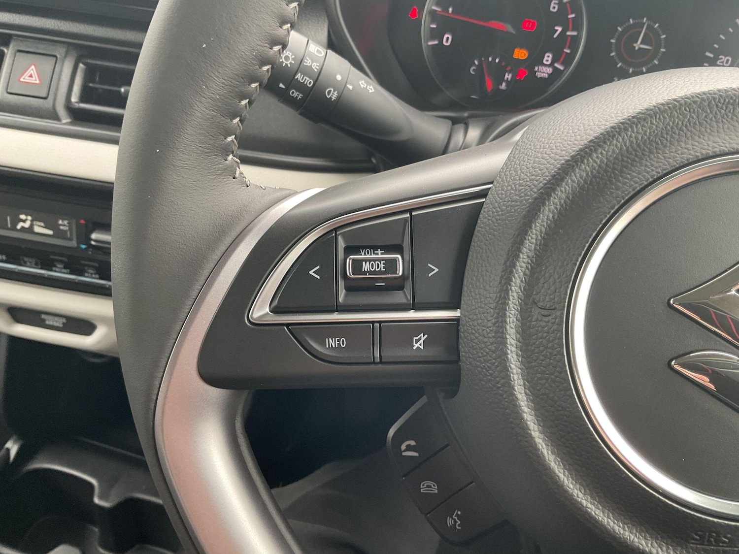 Used Suzuki Swift for sale - 77784572: Photo 65