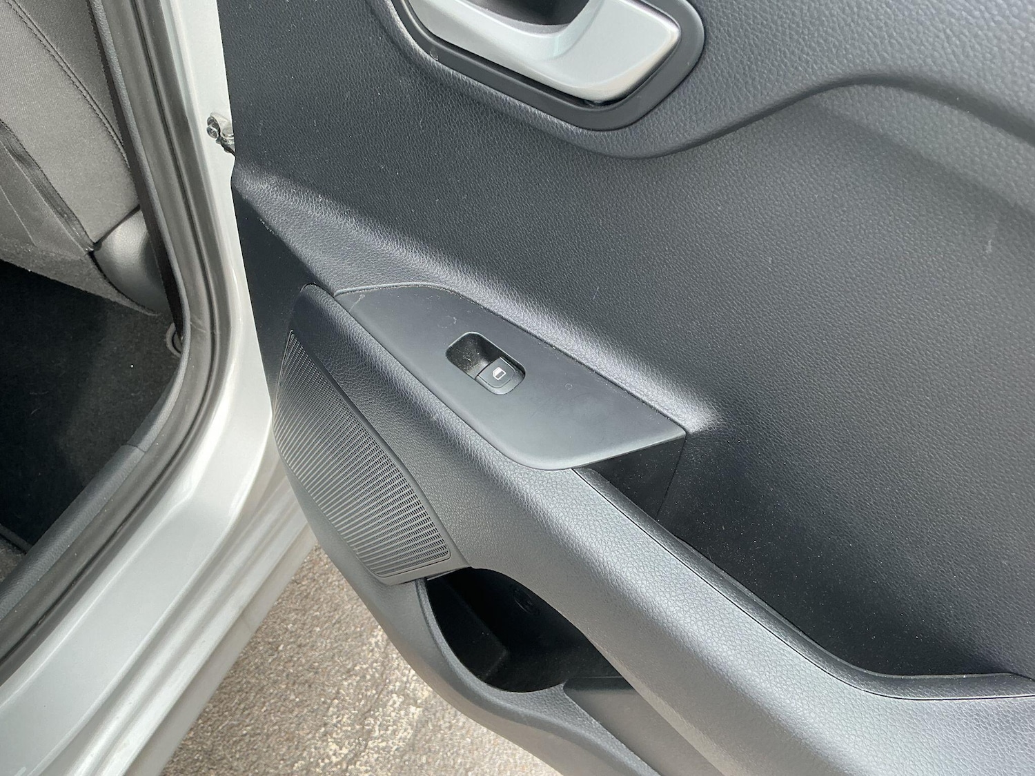 Used Kia Rio 2023 for sale - 76659377: Photo 29