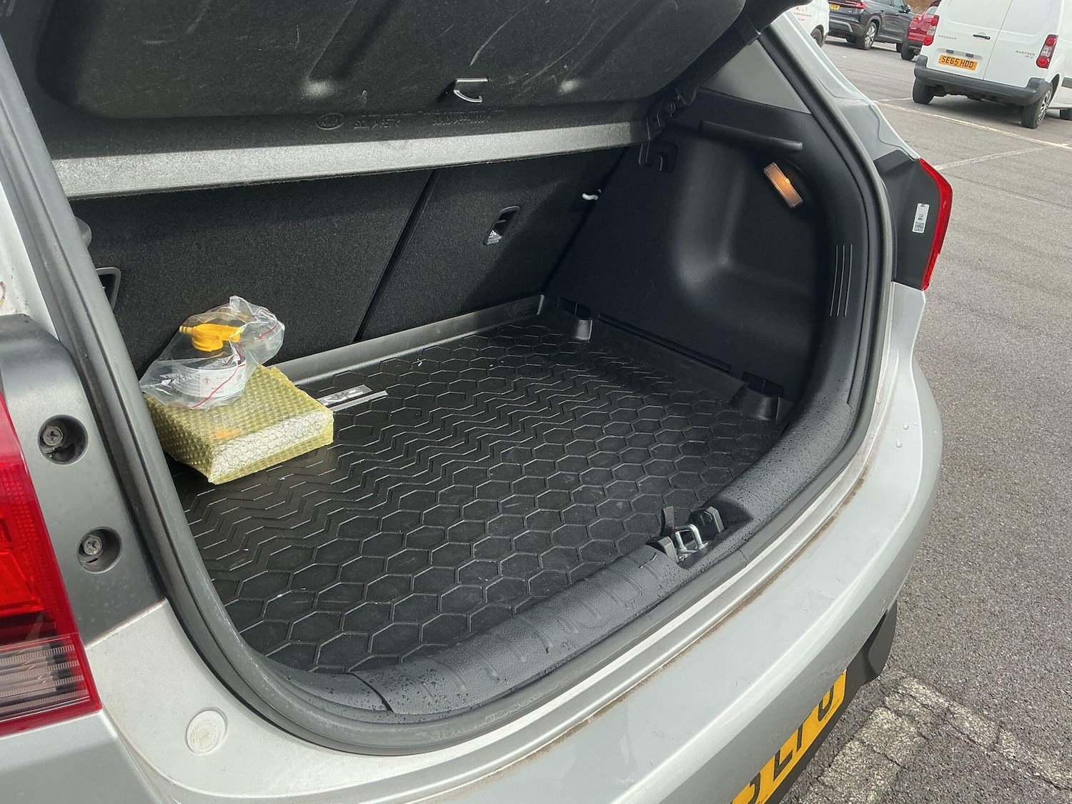 Used Kia Rio 2023 for sale - 76659377: Photo 46