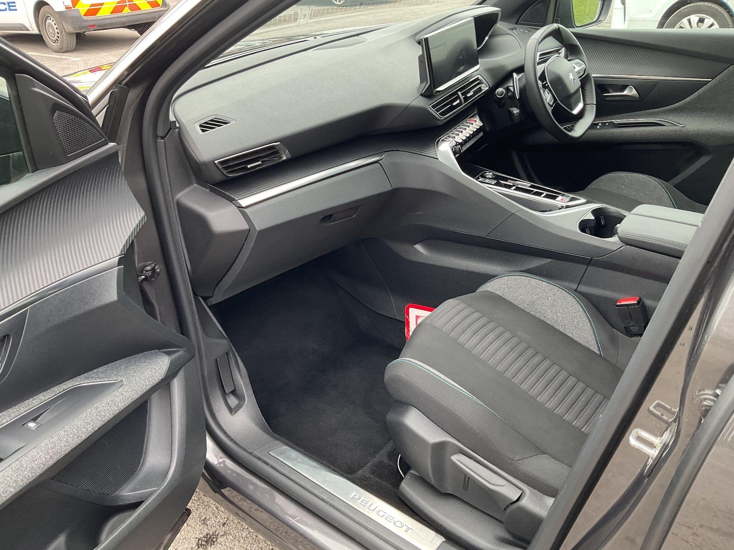 Used Peugeot 3008 for sale - 77626095: Photo 63