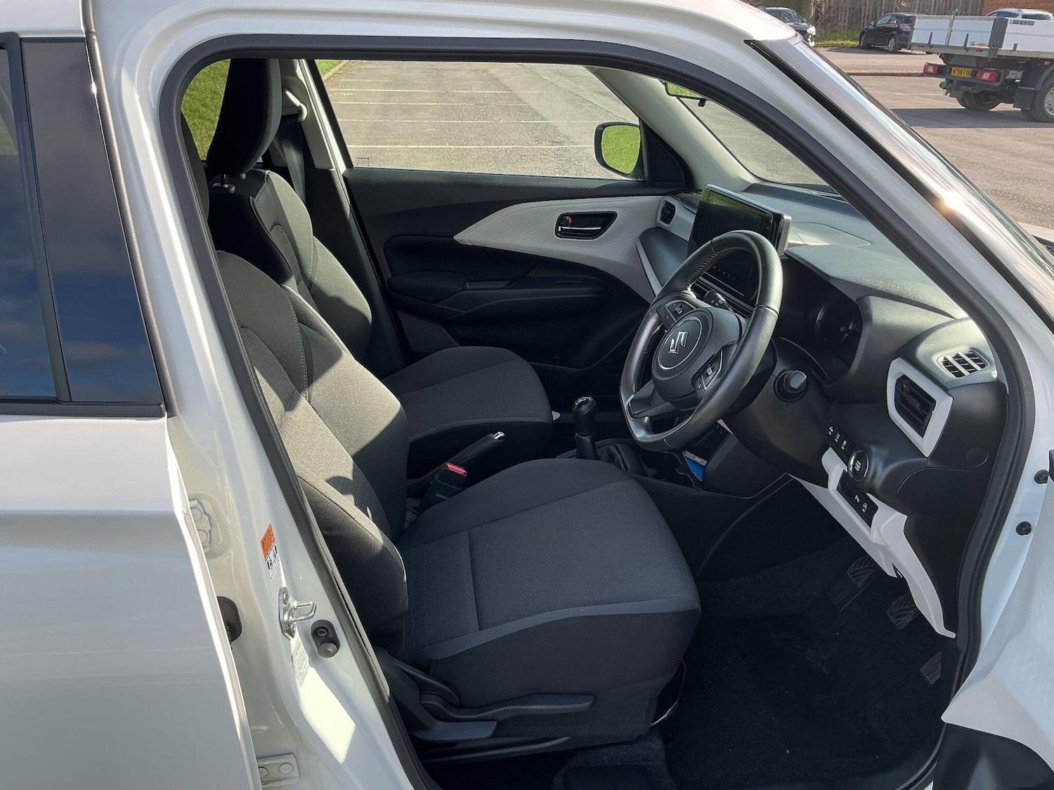 Used Suzuki Swift 2024 for sale - 78072956: Photo 15