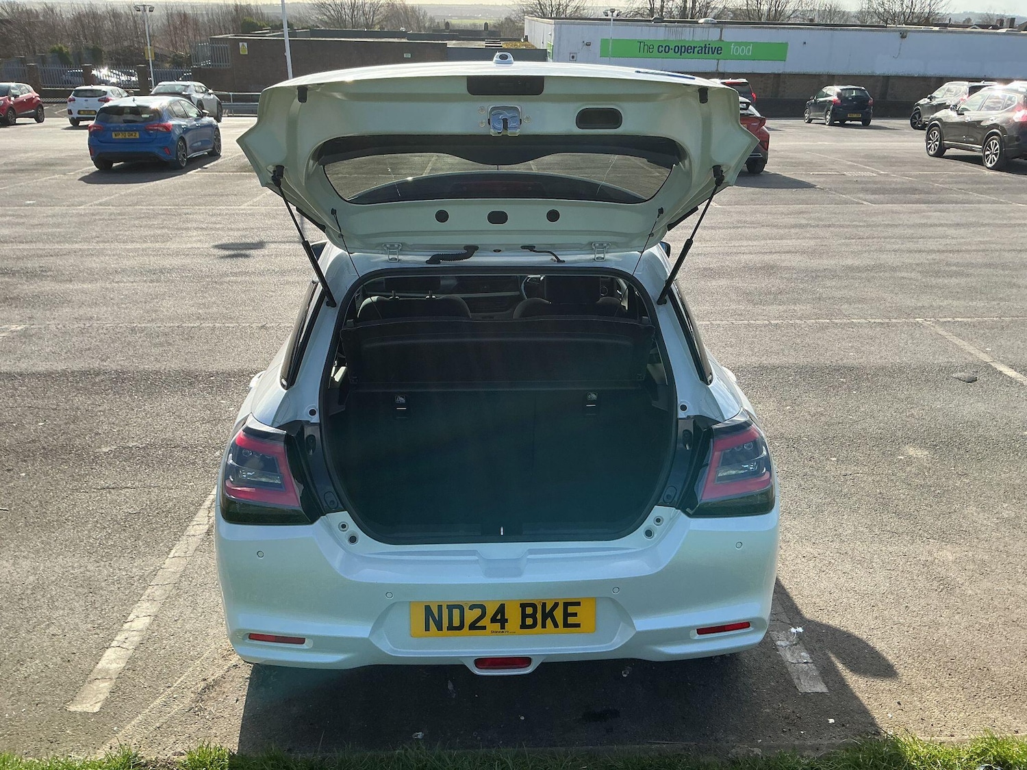 Used Suzuki Swift 2024 for sale - 78072956: Photo 56