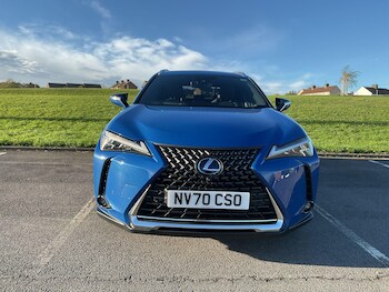 Used Lexus UX 2020 for sale - 76189507: Photo 2