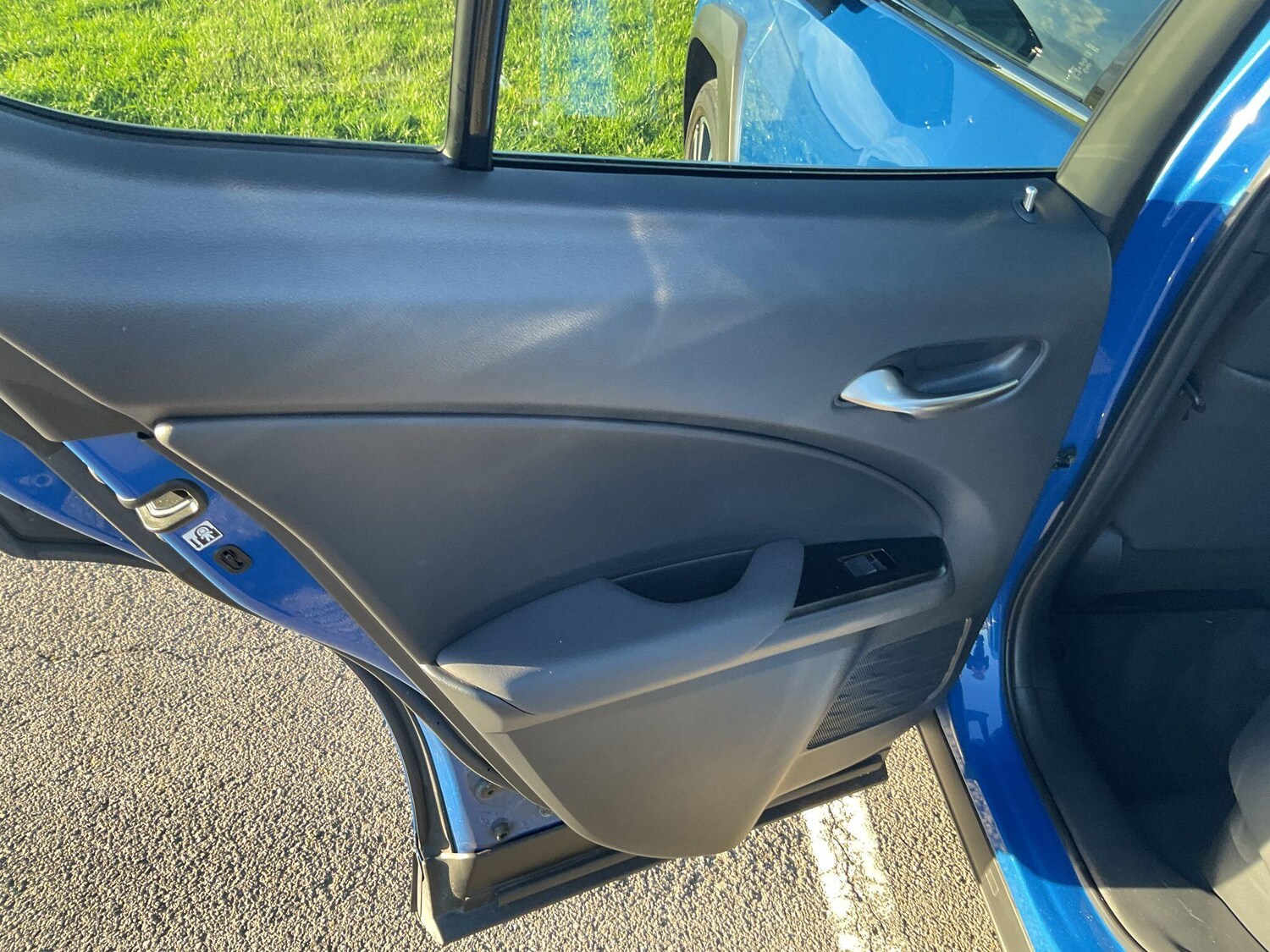 Used Lexus UX 2020 for sale - 76189507: Photo 43