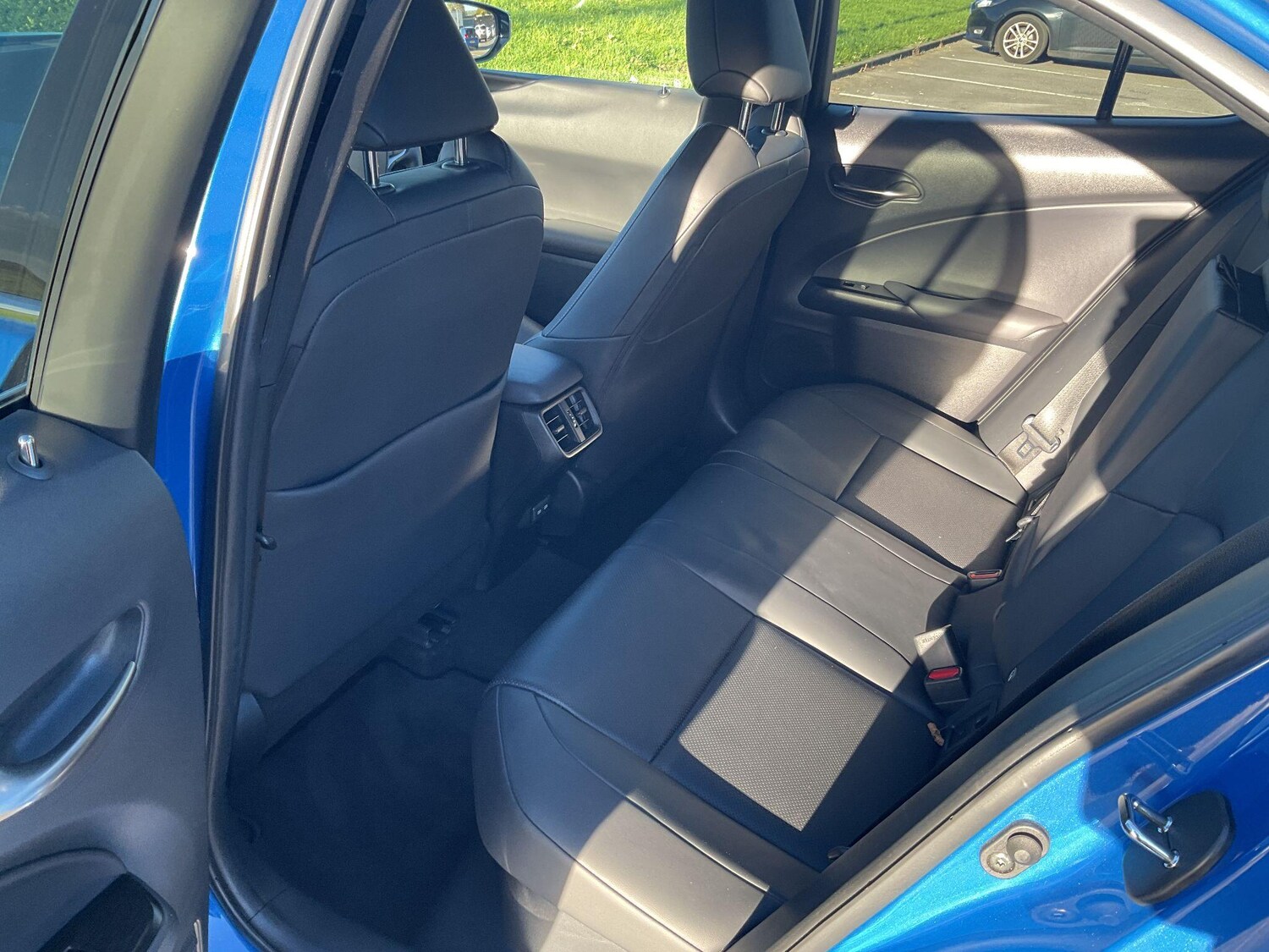 Used Lexus UX 2020 for sale - 76189507: Photo 44