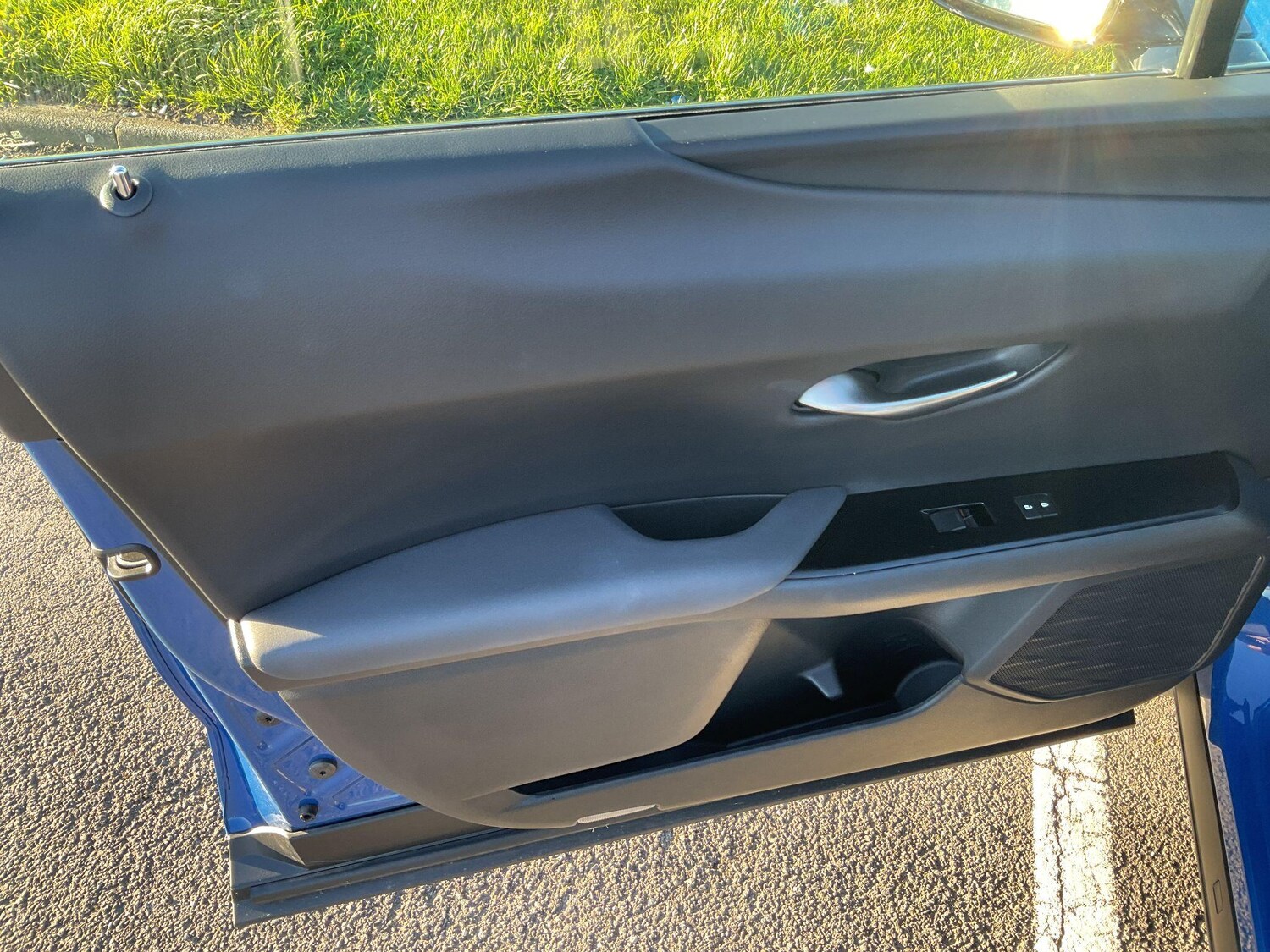 Used Lexus UX 2020 for sale - 76189507: Photo 48