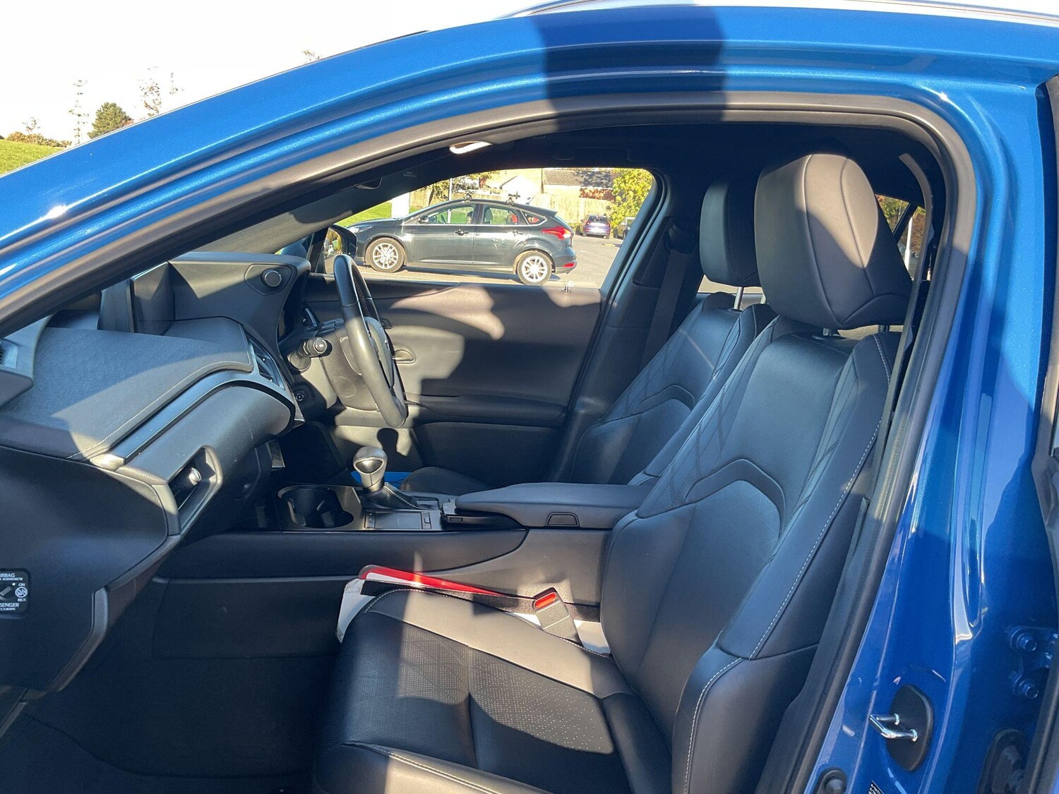 Used Lexus UX 2020 for sale - 76189507: Photo 51