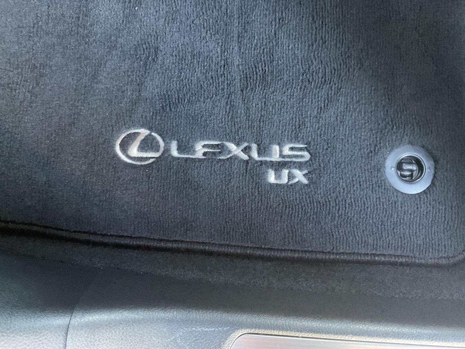 Used Lexus UX 2020 for sale - 76189507: Photo 54