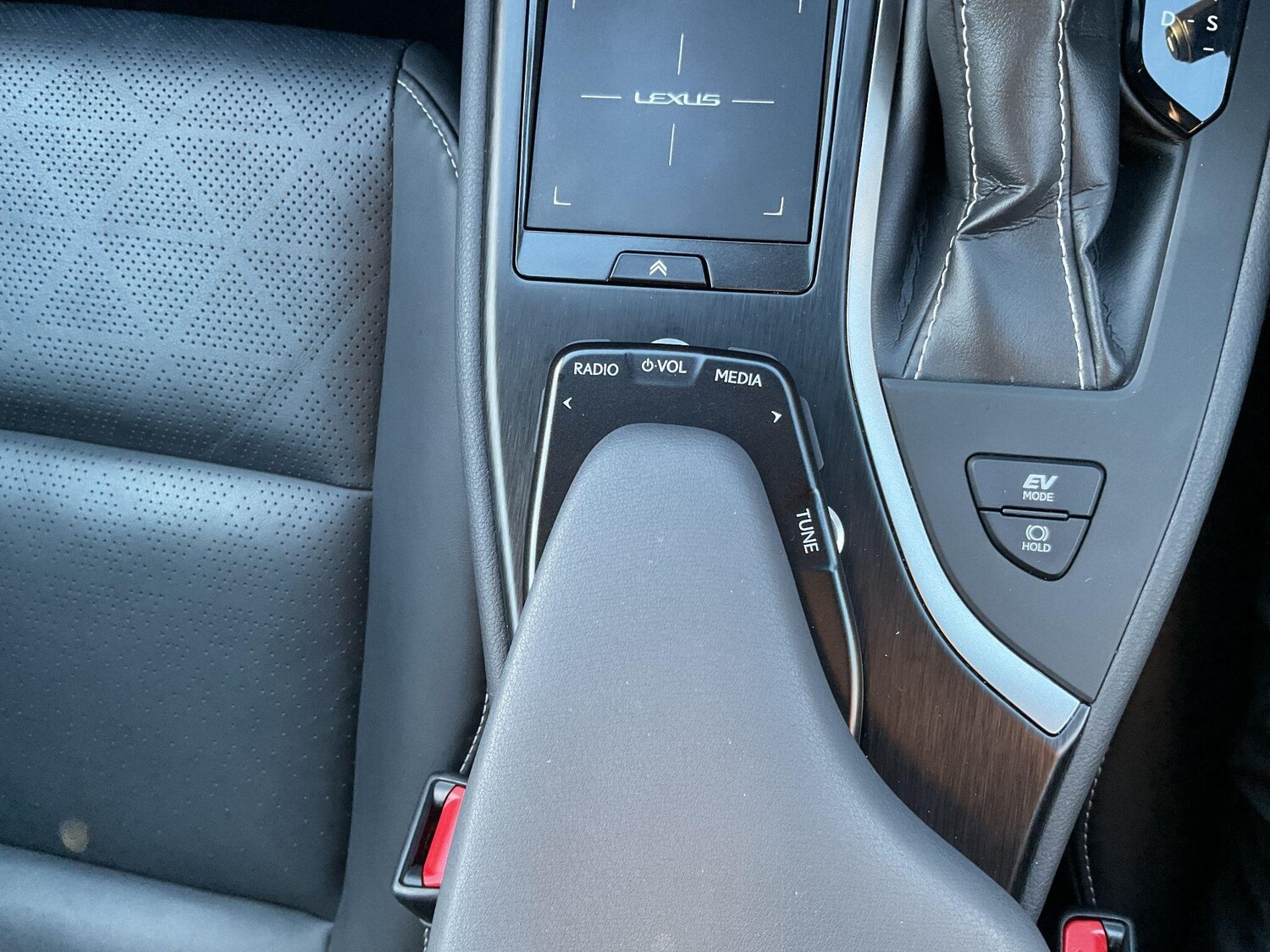 Used Lexus UX 2020 for sale - 76189507: Photo 79