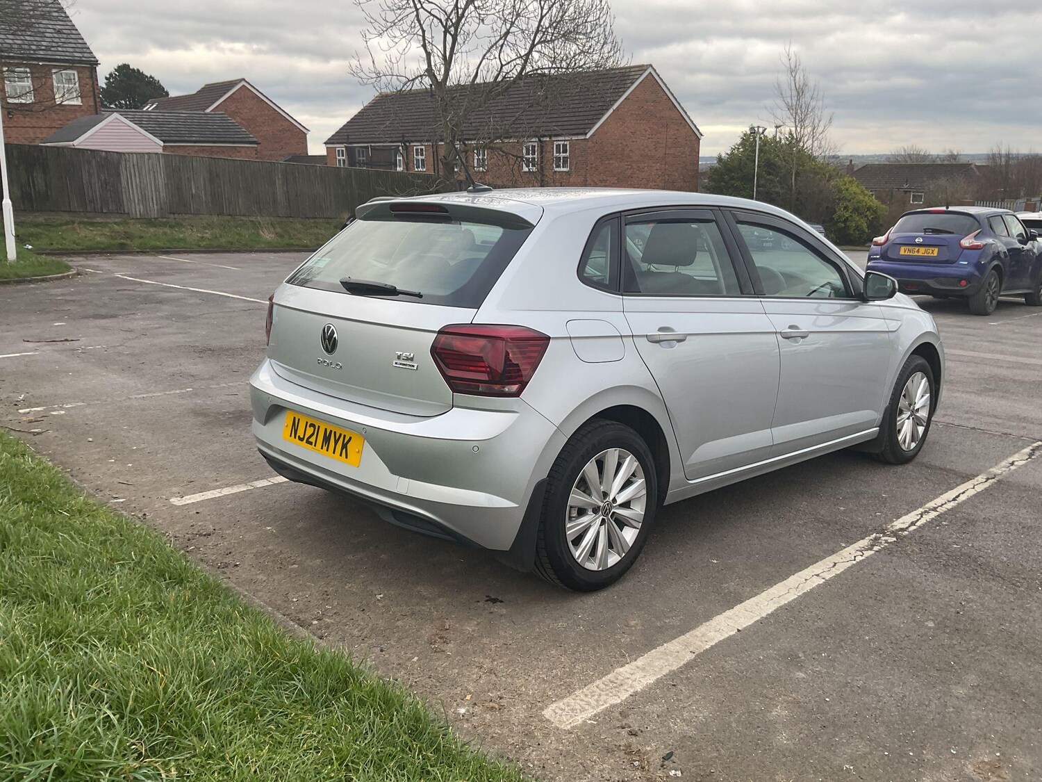 Used Volkswagen Polo for sale - 77958345: Photo 2