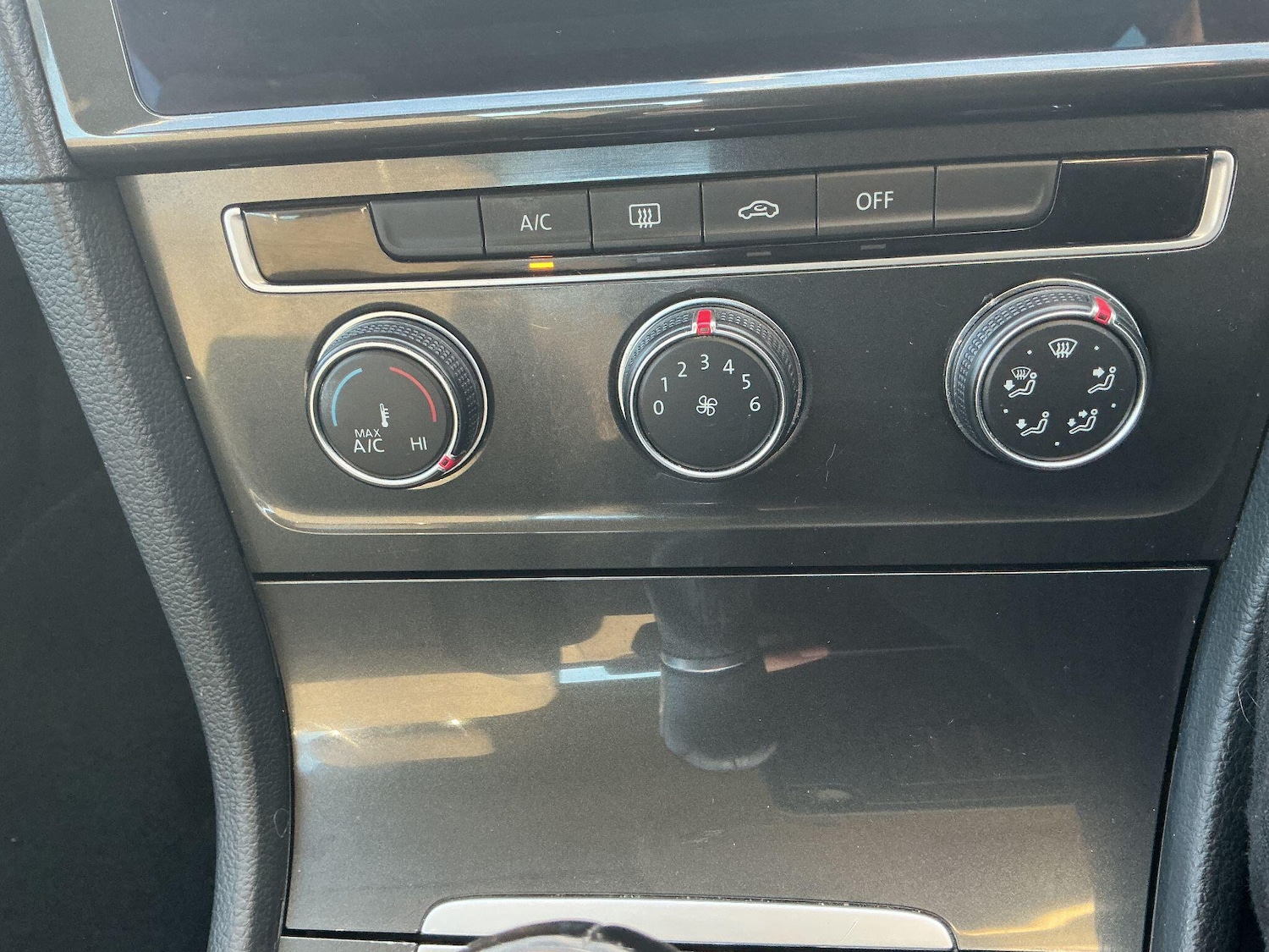 Used Volkswagen Golf 2018 for sale - 77230262: Photo 24