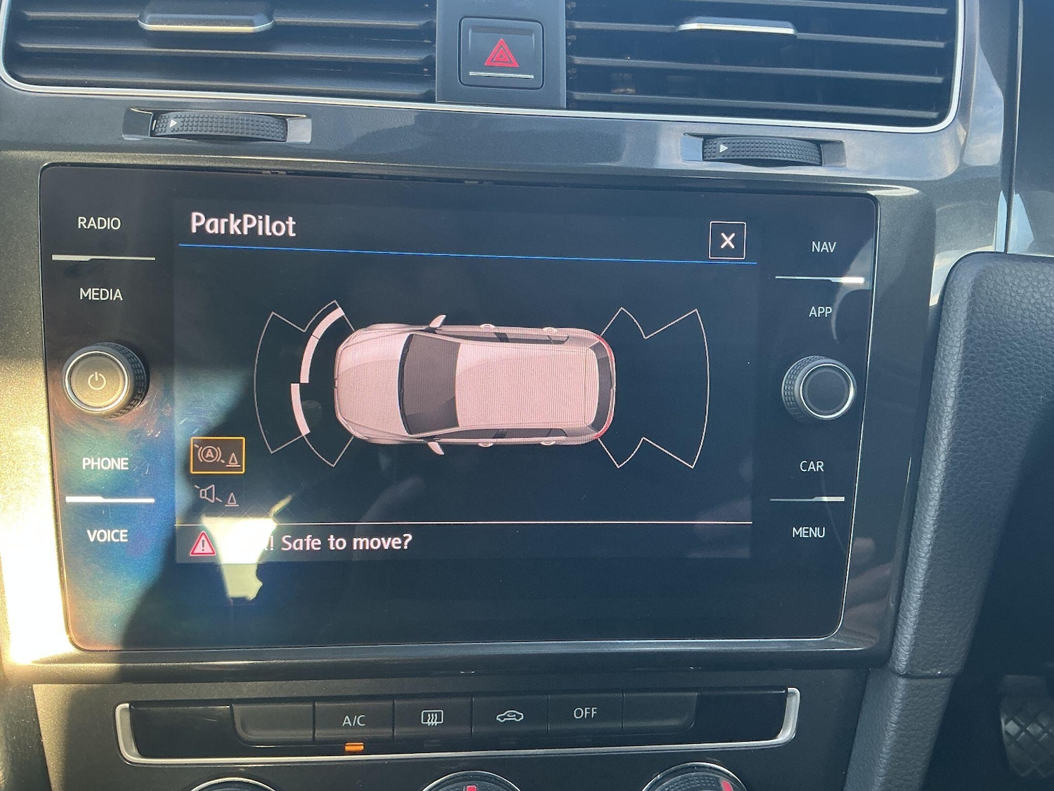 Used Volkswagen Golf 2018 for sale - 77230262: Photo 35