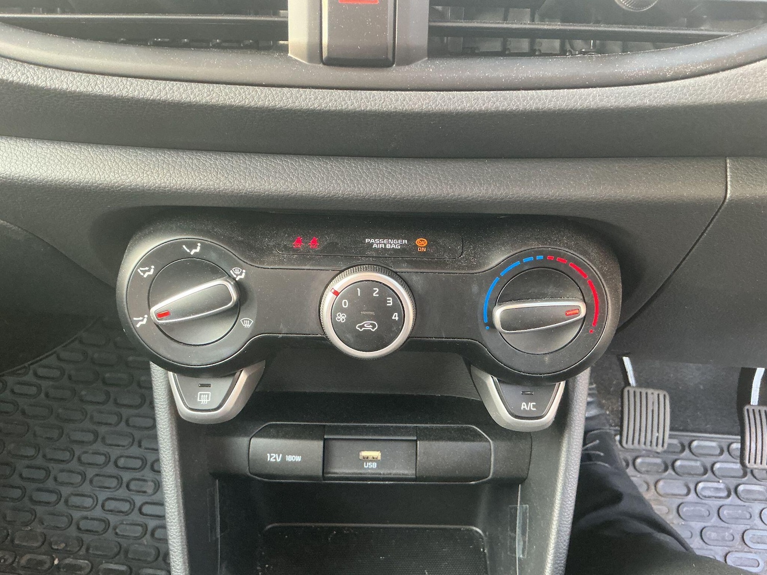 Used Kia Picanto 2023 for sale - 77993556: Photo 17