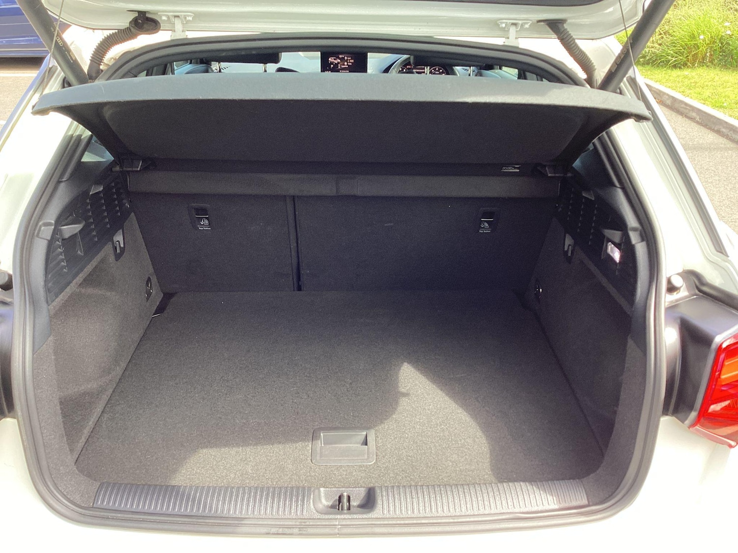 Vehicle 44