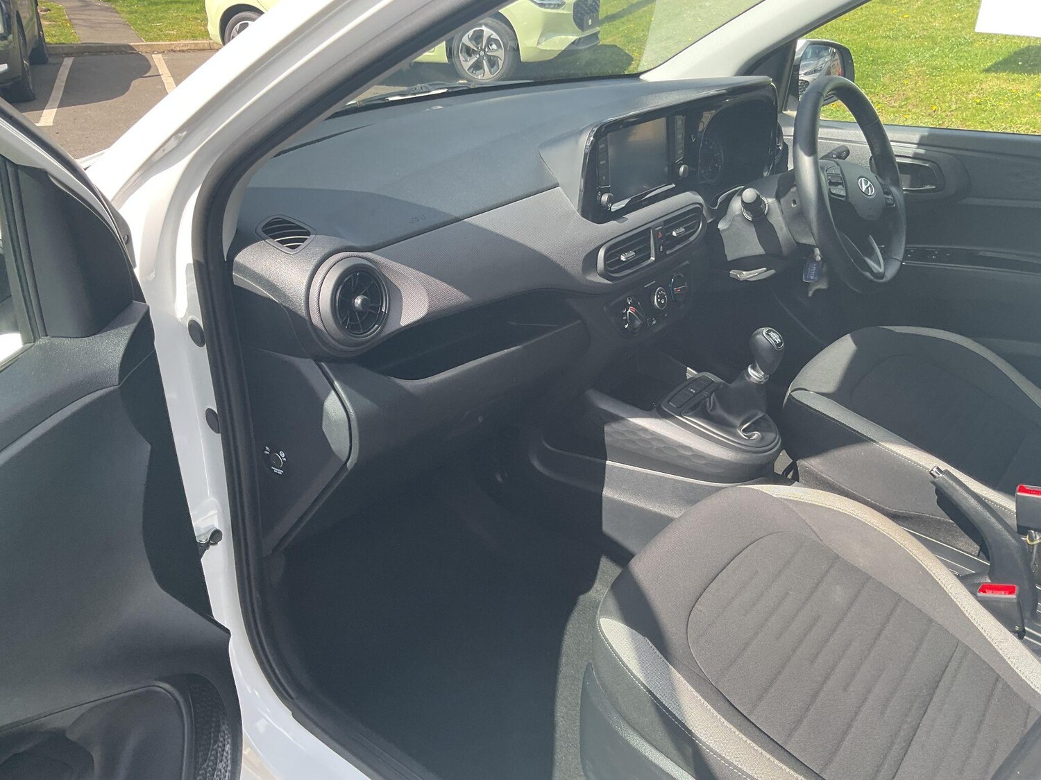 Used Hyundai i10 for sale - 78214159: Photo 28