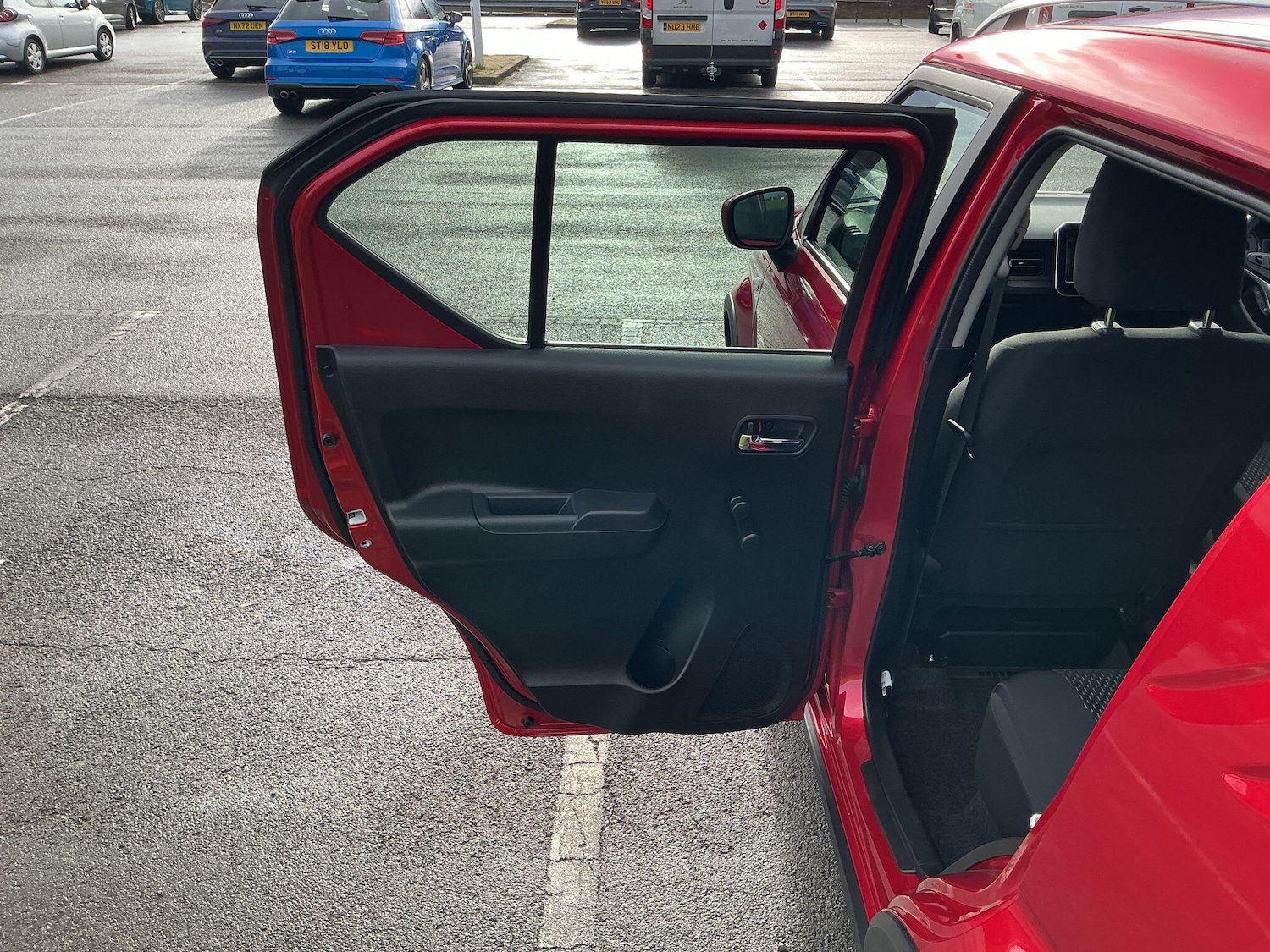 Used Suzuki Ignis 2024 for sale - 76513140: Photo 25