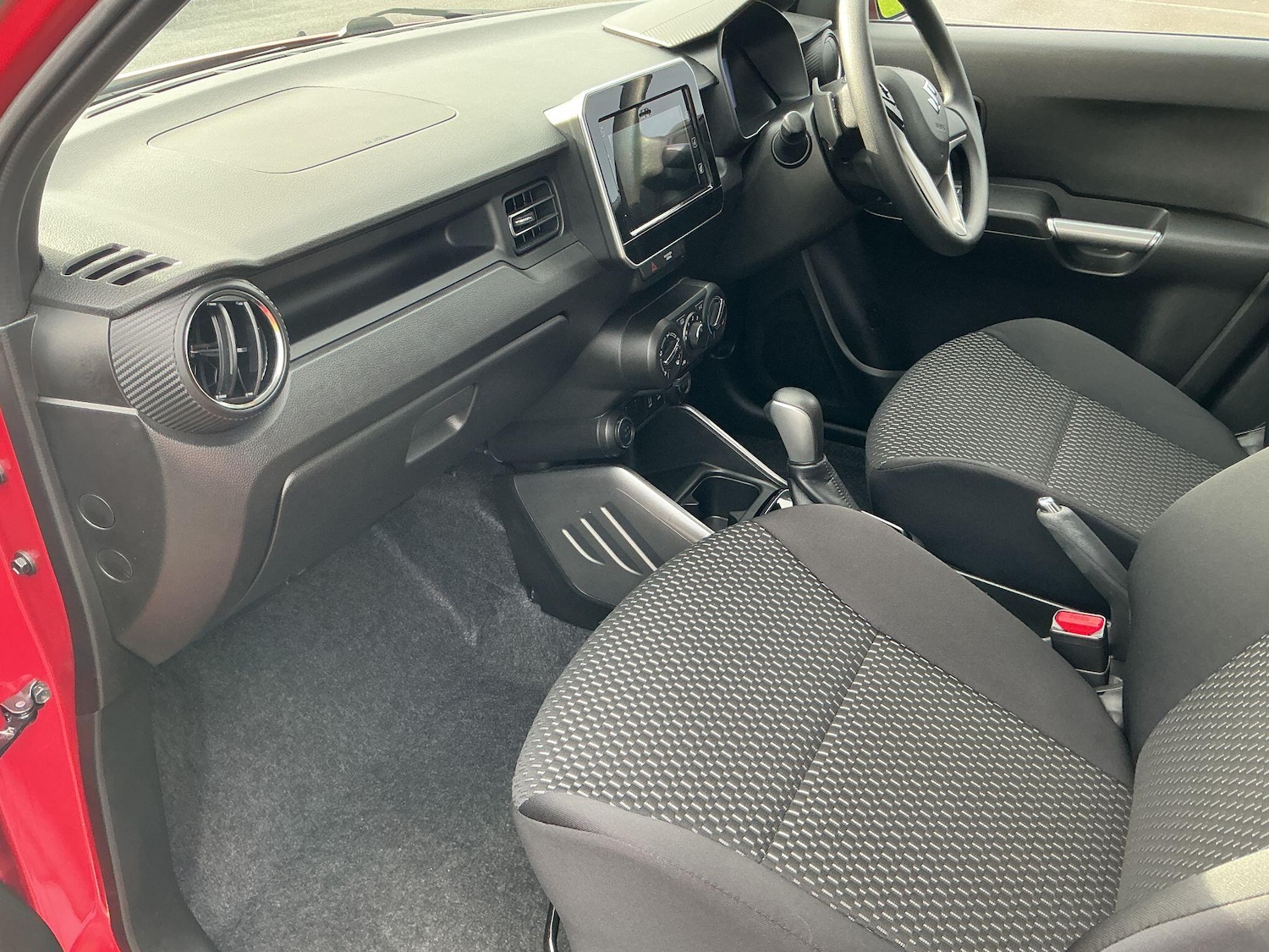 Used Suzuki Ignis 2024 for sale - 76513140: Photo 46