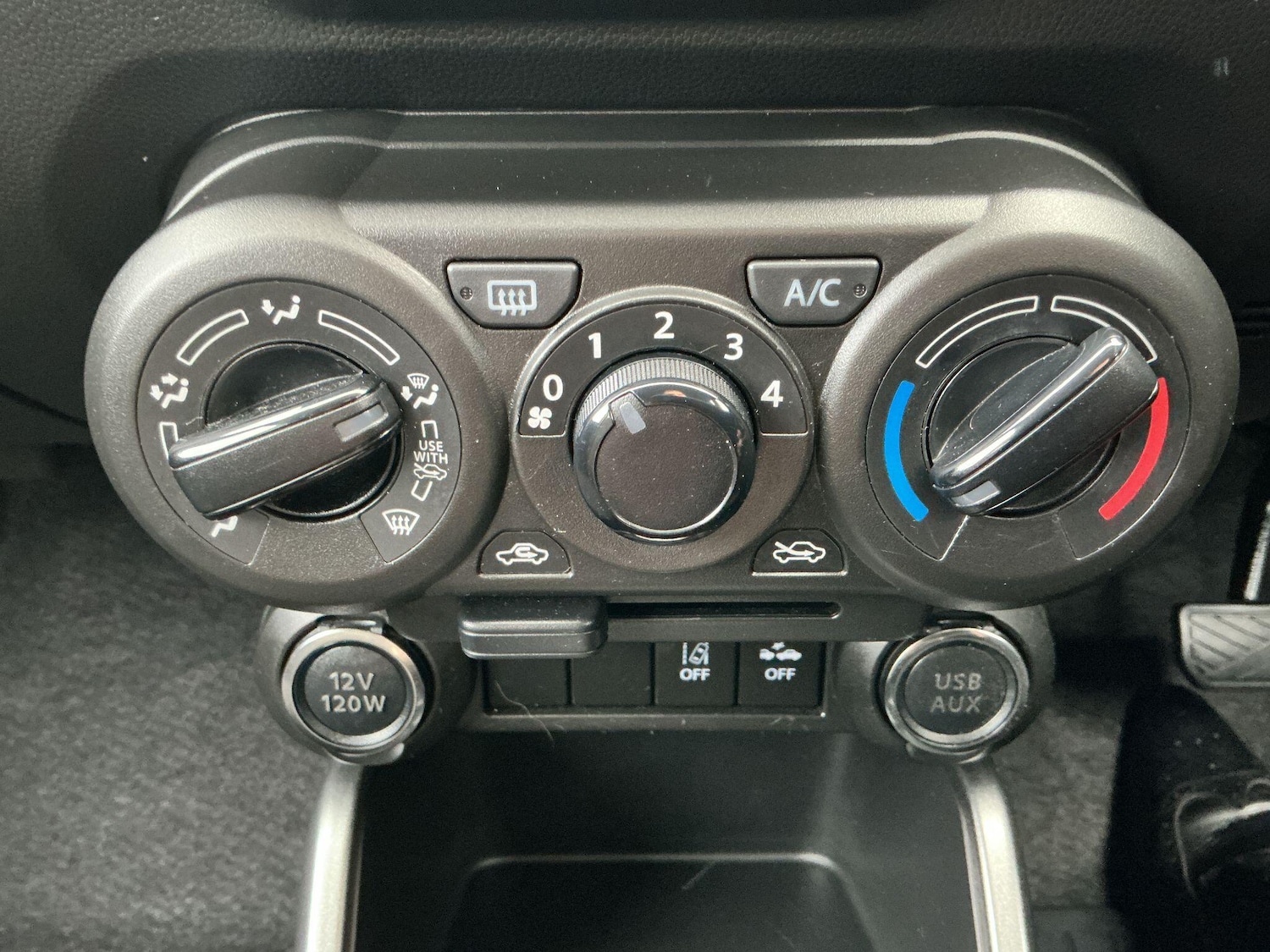 Used Suzuki Ignis 2024 for sale - 76513140: Photo 71