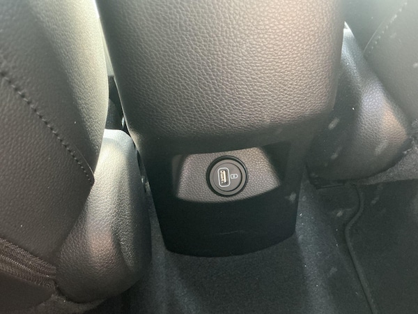 Used Kia Stonic 2022 for sale - 76326356: Photo 24