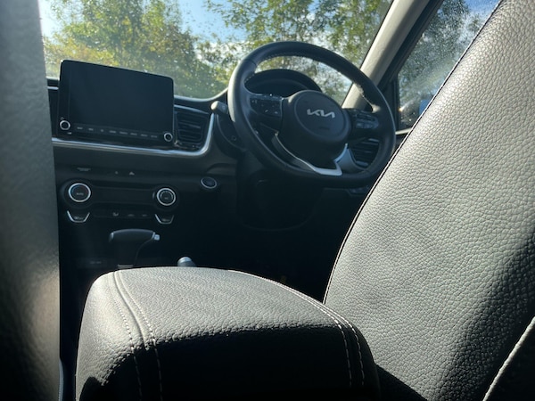 Used Kia Stonic 2022 for sale - 76326356: Photo 25