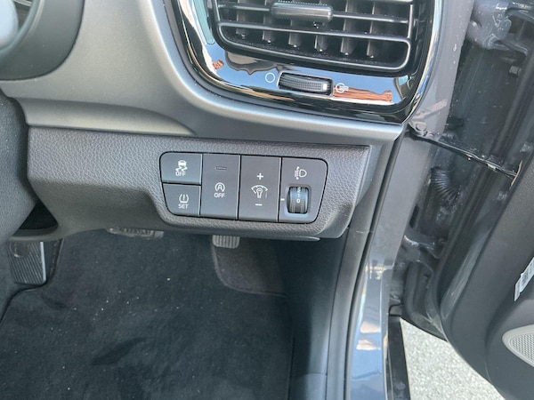 Used Kia Stonic 2022 for sale - 76326356: Photo 26