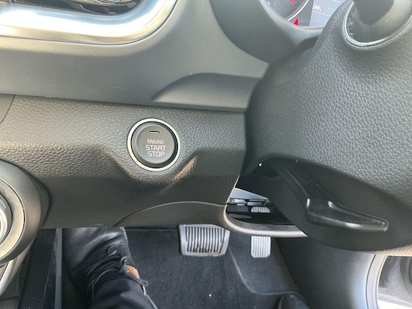 Used Kia Stonic 2022 for sale - 76326356: Photo 29