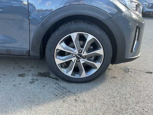 Used Kia Stonic 2022 for sale - 76326356: Photo 37