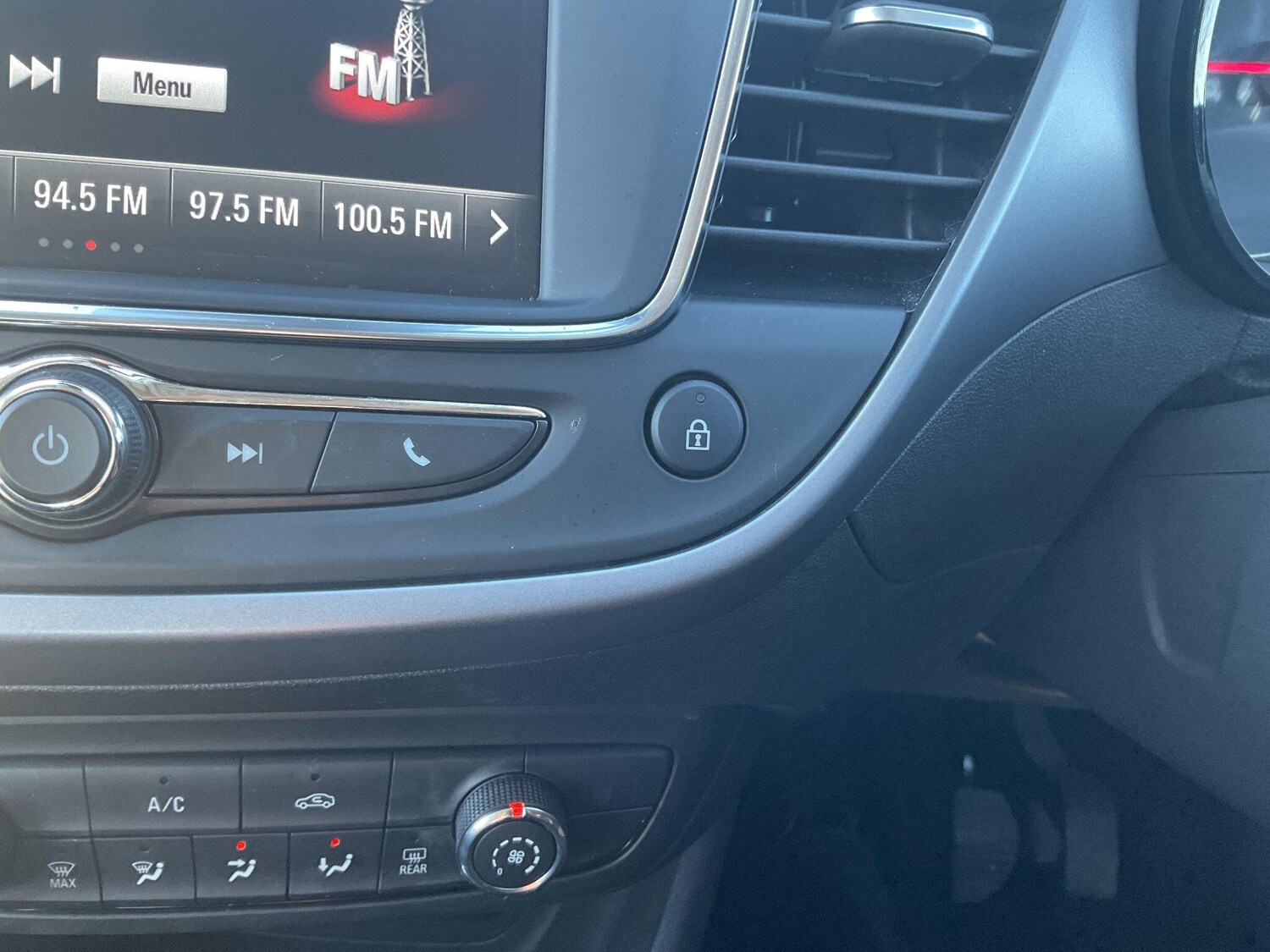 Used Vauxhall Crossland 2022 for sale - 78157337: Photo 48