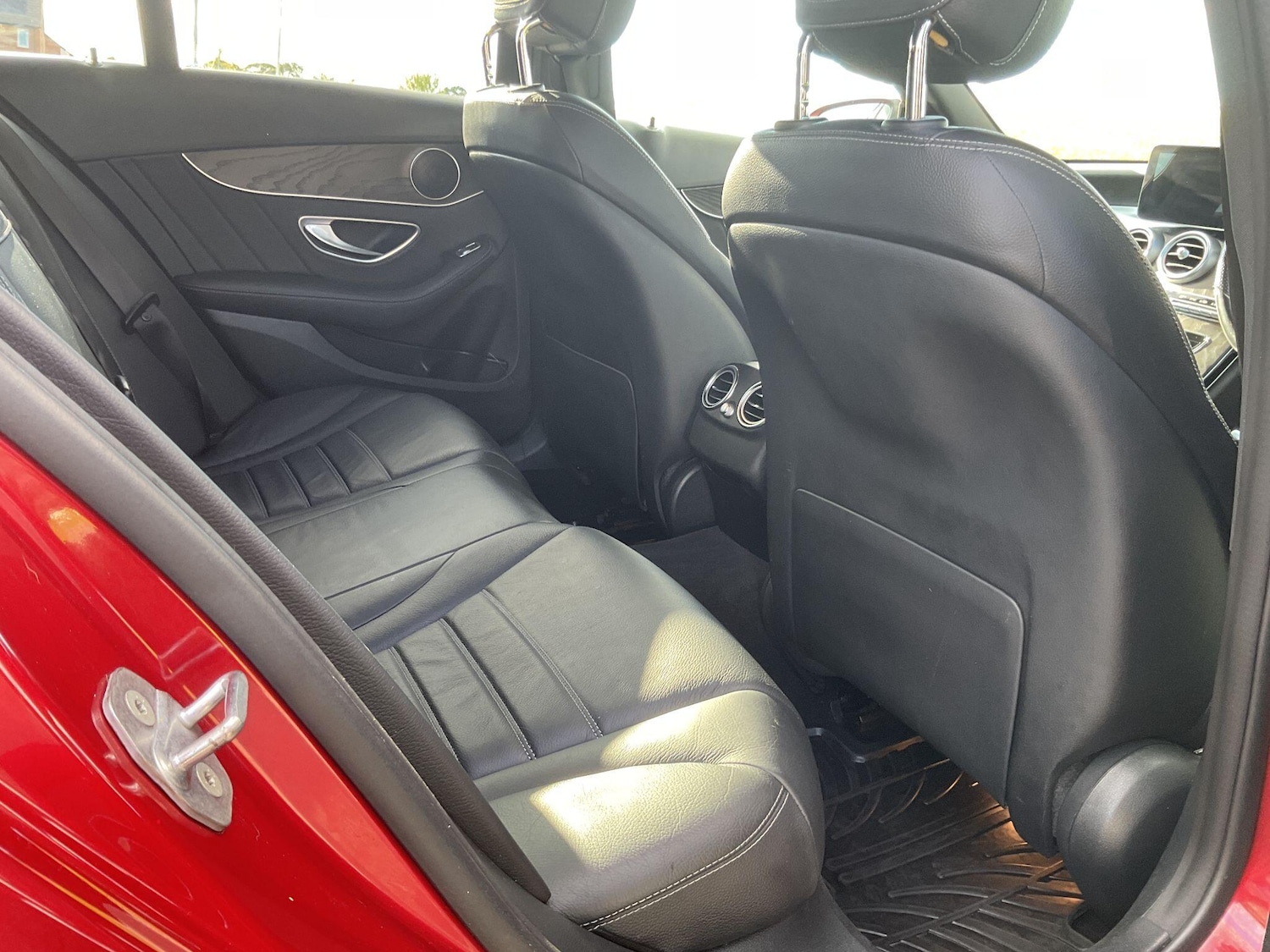 Used Mercedes-Benz C-Class 2020 for sale - 76152109: Photo 35