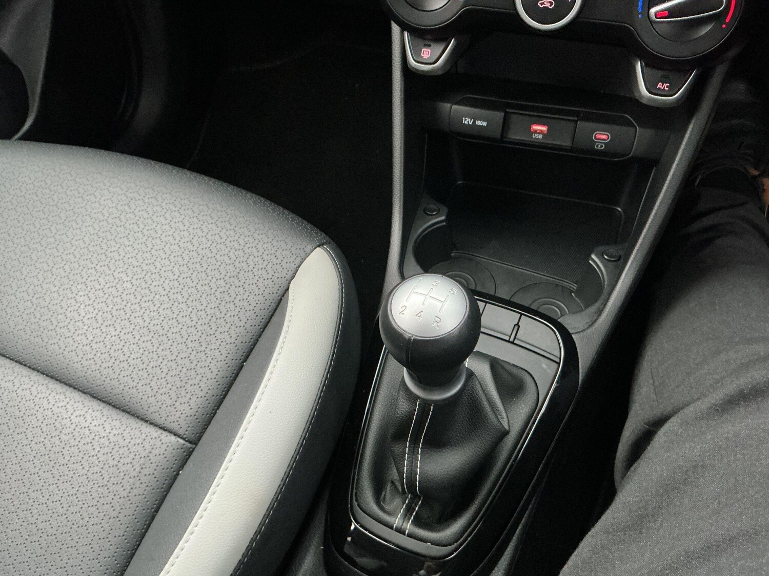 Used Kia Picanto 2024 for sale - 76572089: Photo 15