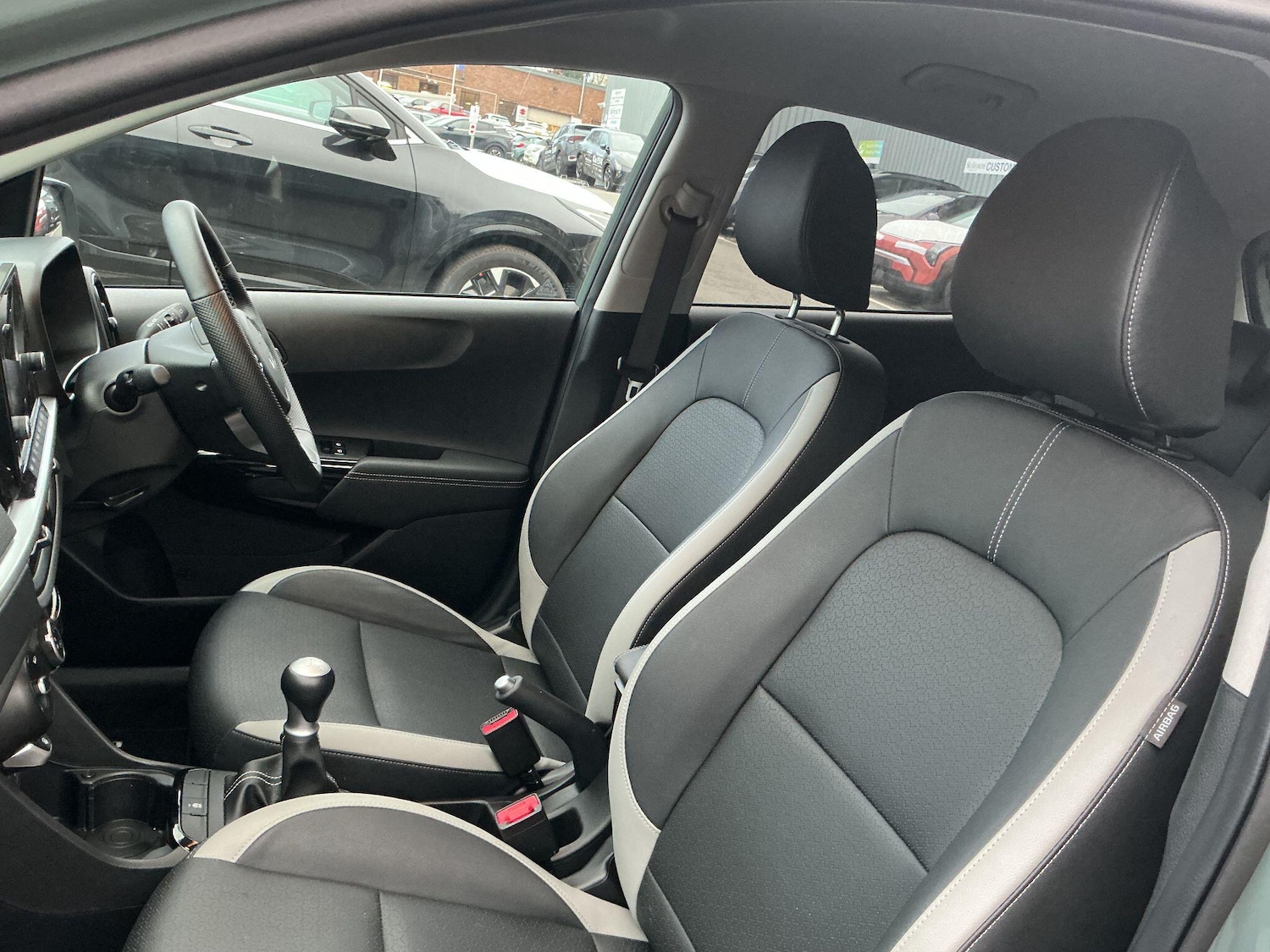 Used Kia Picanto 2024 for sale - 76572089: Photo 42