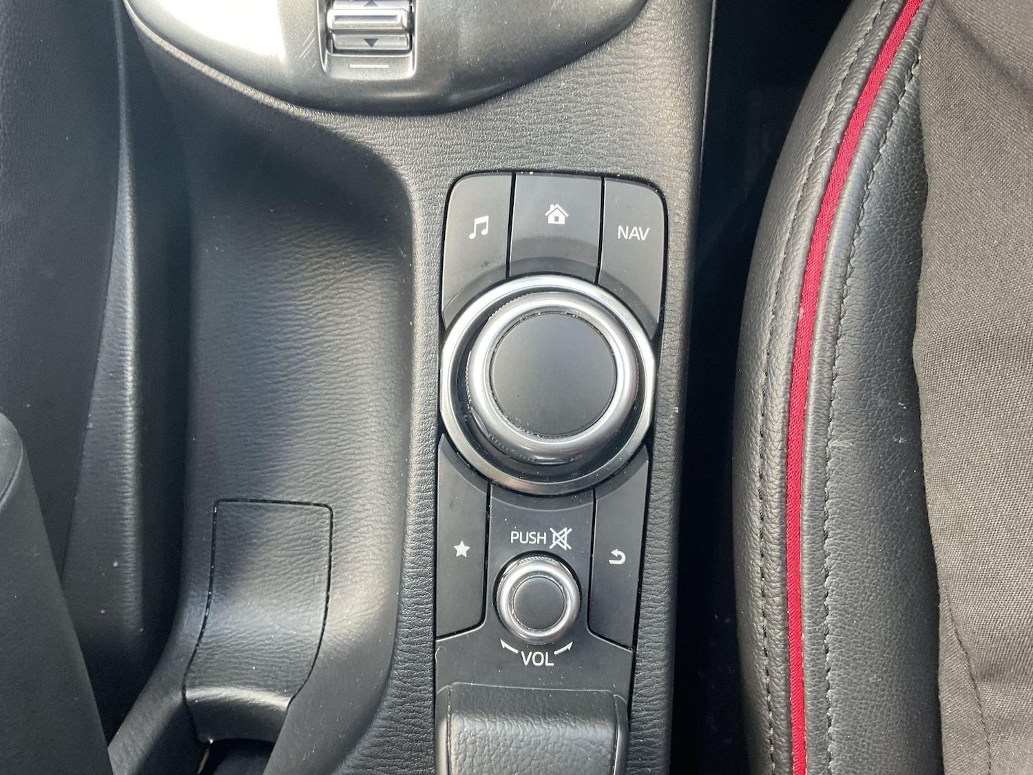 Used Mazda Mazda2 2024 for sale - 76657129: Photo 31