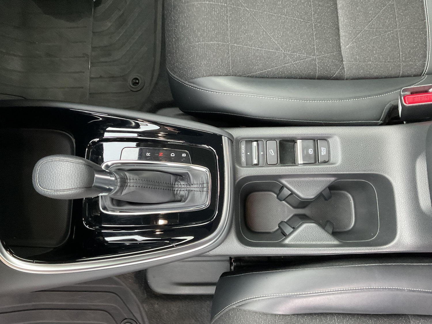 Used Honda HR-V 2022 for sale - 77400795: Photo 51