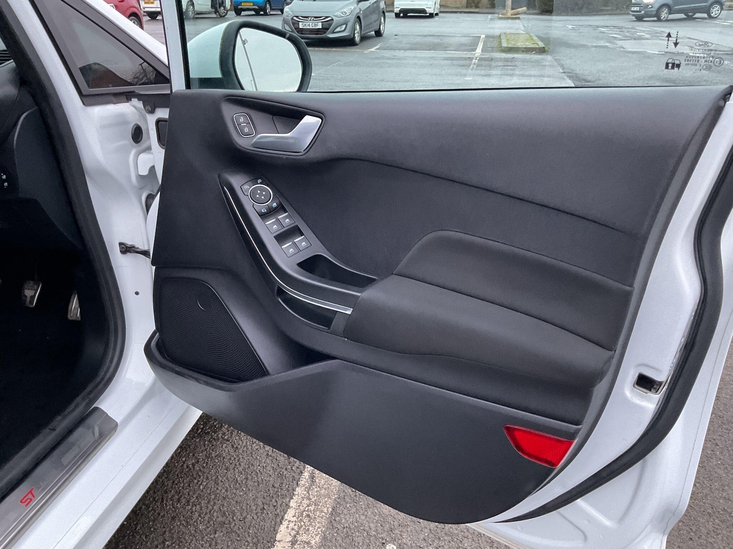 Used Ford Fiesta 2020 for sale - 77440073: Photo 24