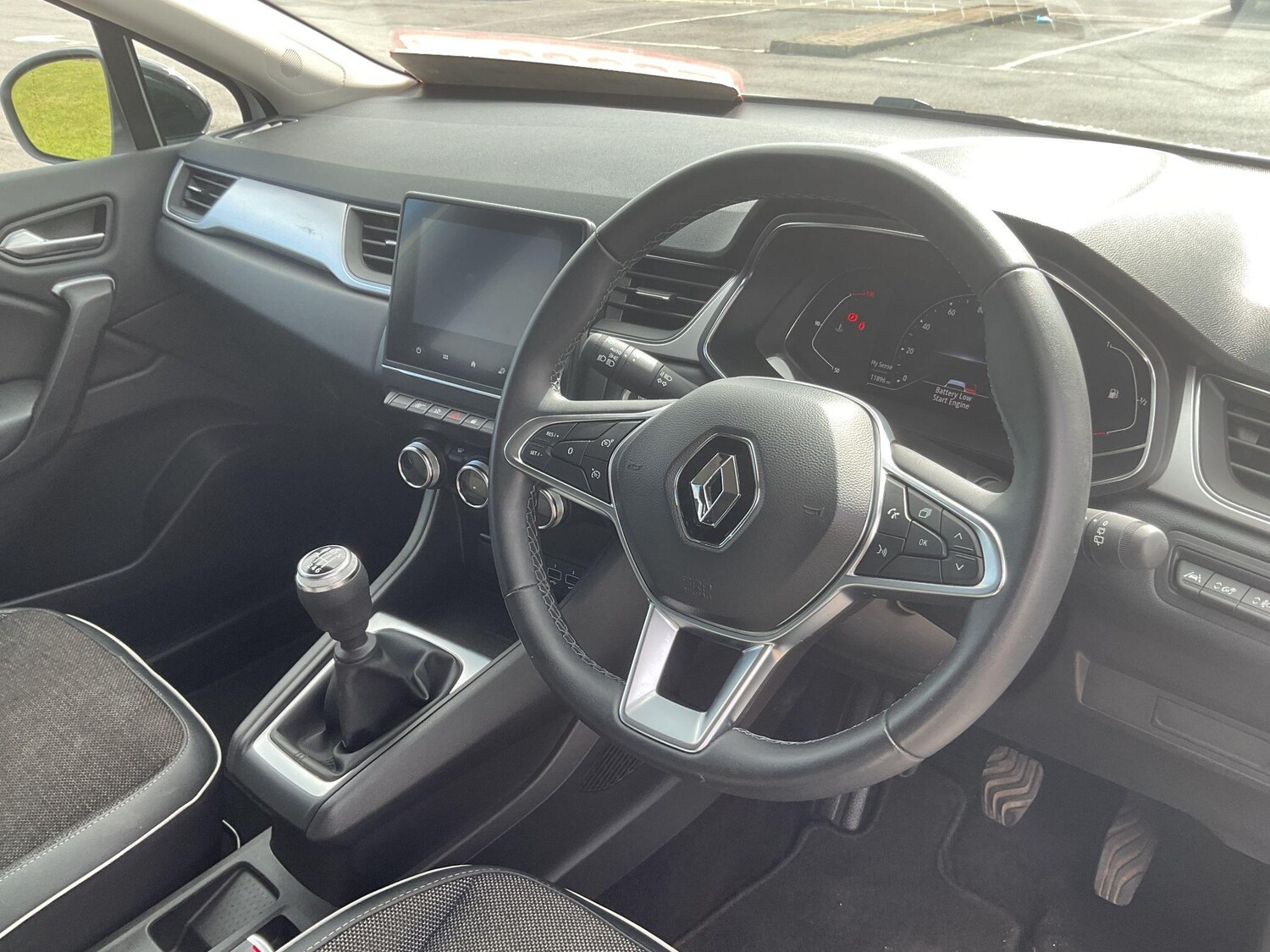 Used Renault Captur 2023 for sale - 76270392: Photo 11