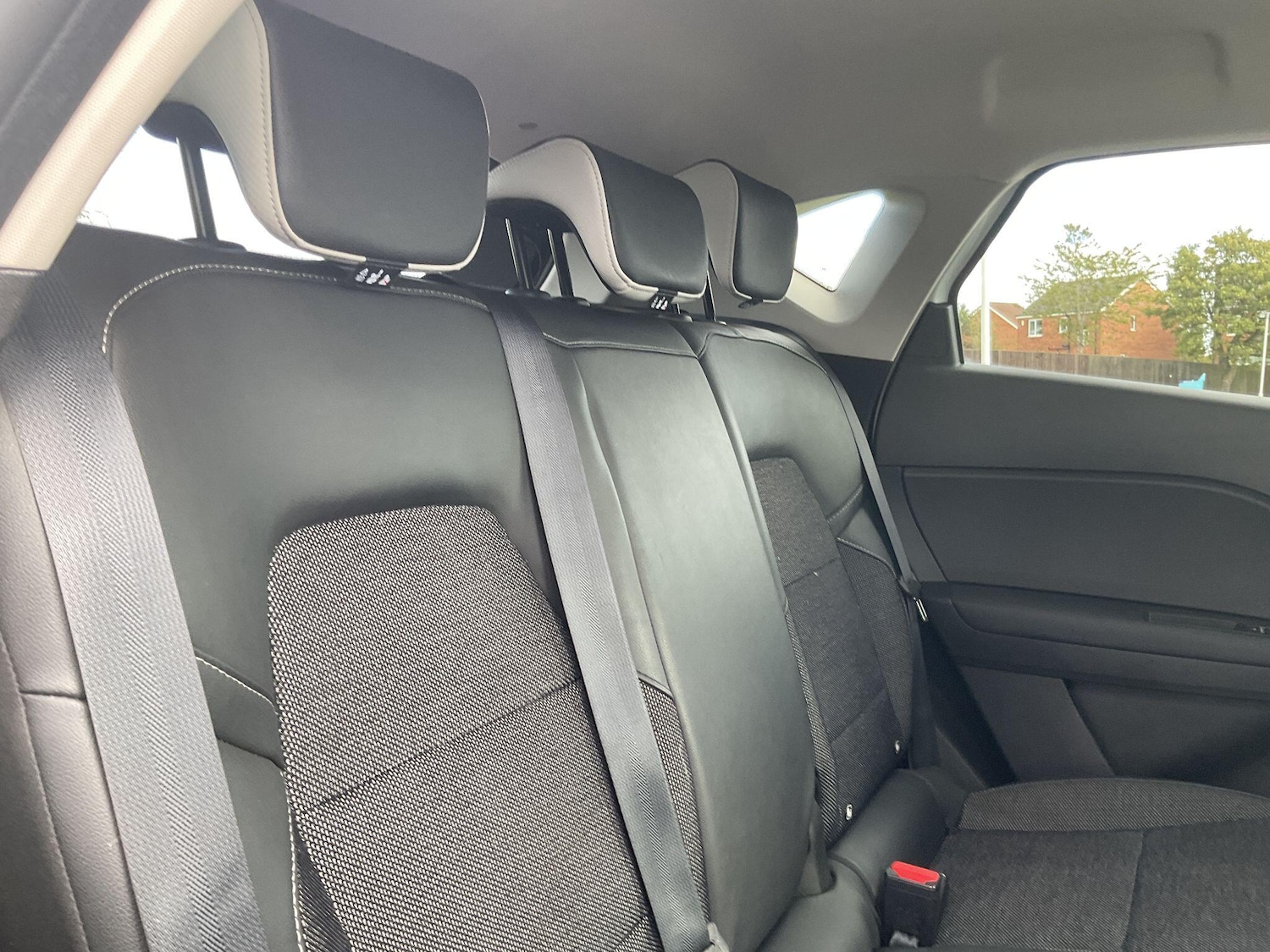 Used Renault Captur 2023 for sale - 76270392: Photo 23