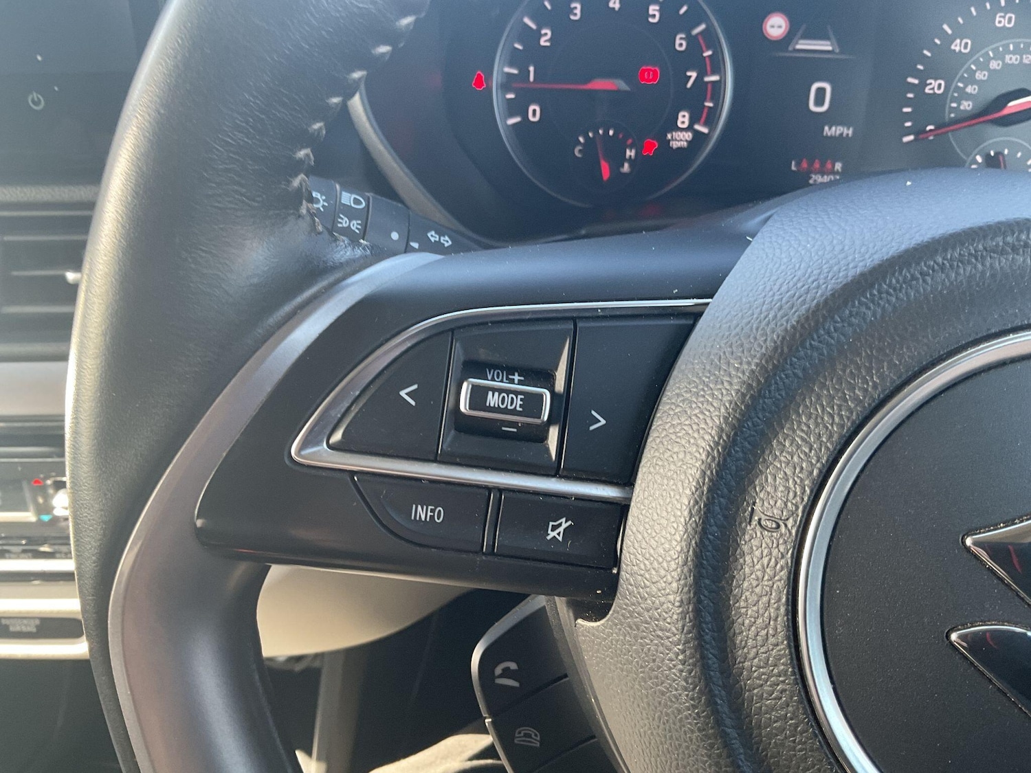 Used Suzuki Swift 2024 for sale - 78184443: Photo 44