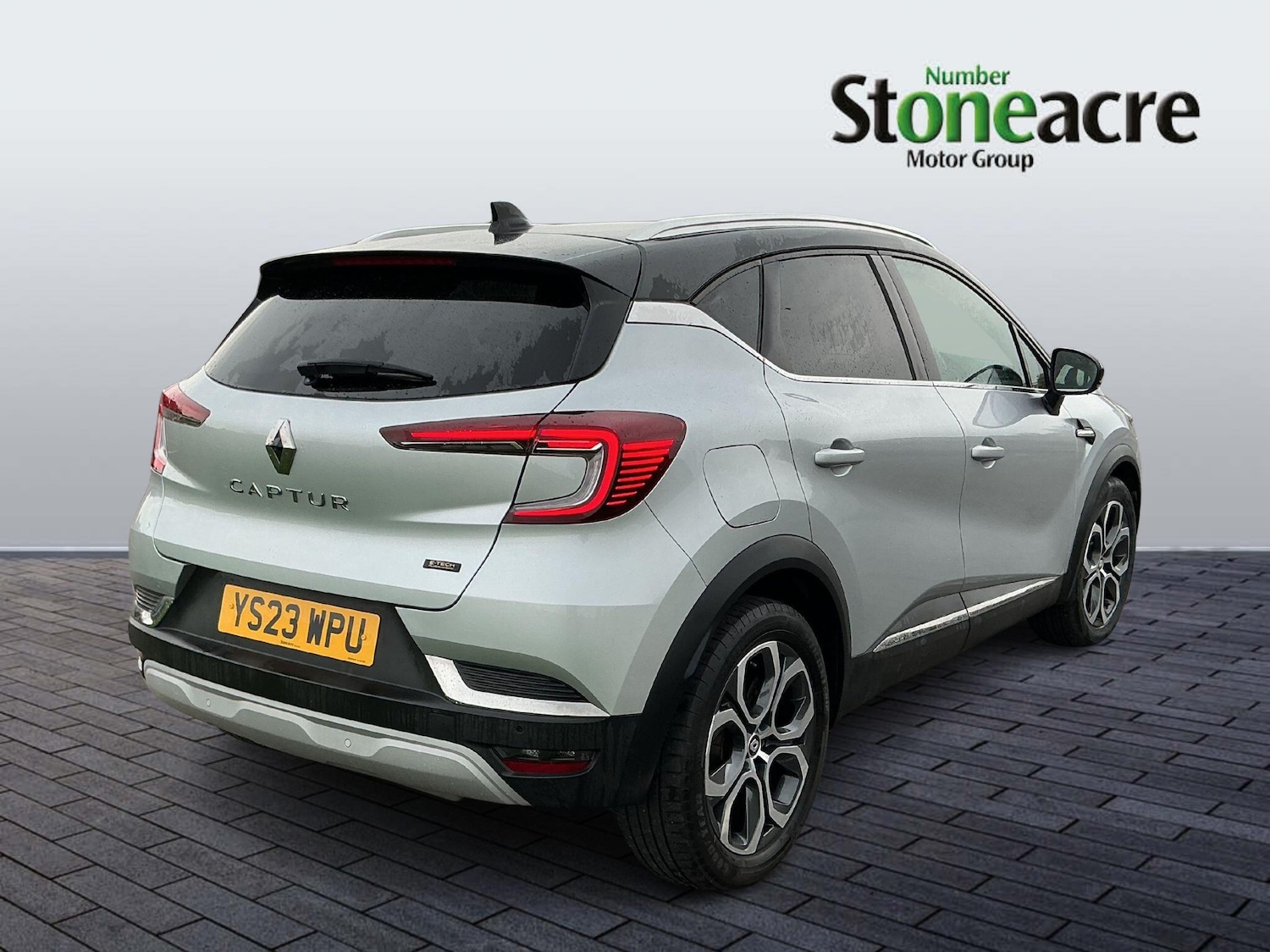 Used Renault Captur 2023 for sale - 76512182: Photo 2