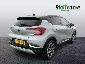 Used Renault Captur 2023 for sale - 76512182: Photo