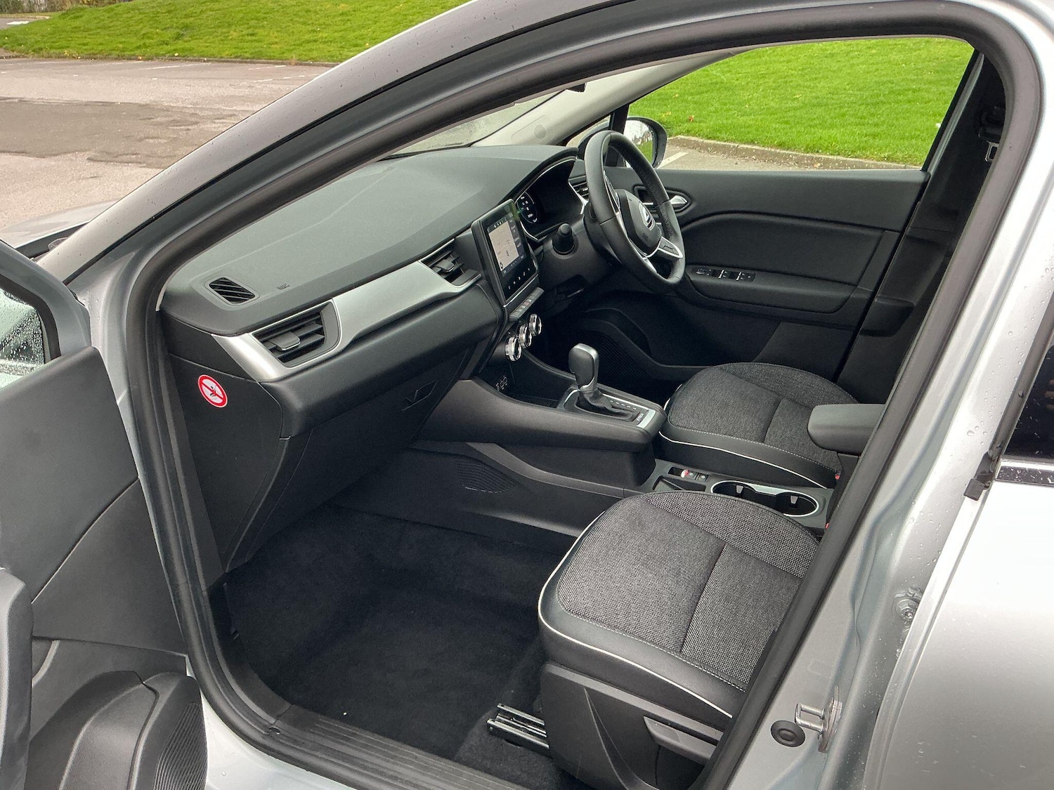 Used Renault Captur 2023 for sale - 76512182: Photo 33