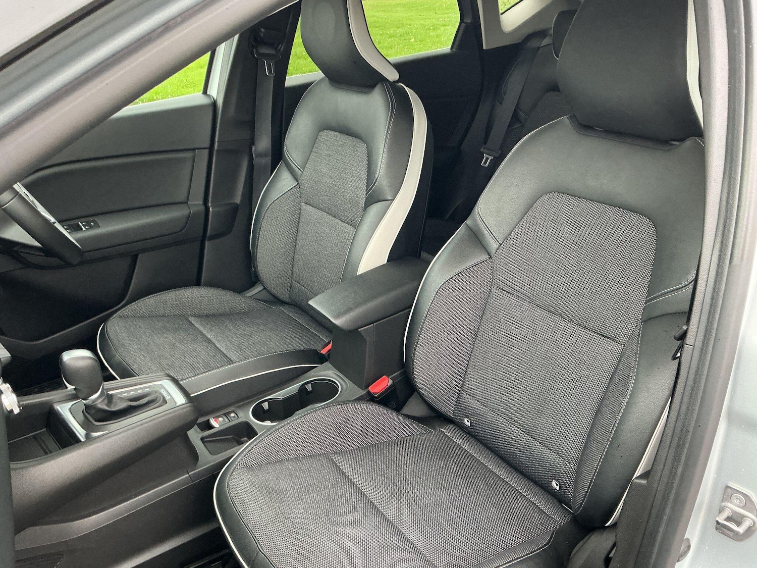 Used Renault Captur 2023 for sale - 76512182: Photo 34