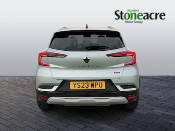Used Renault Captur 2023 for sale - 76512182: Photo