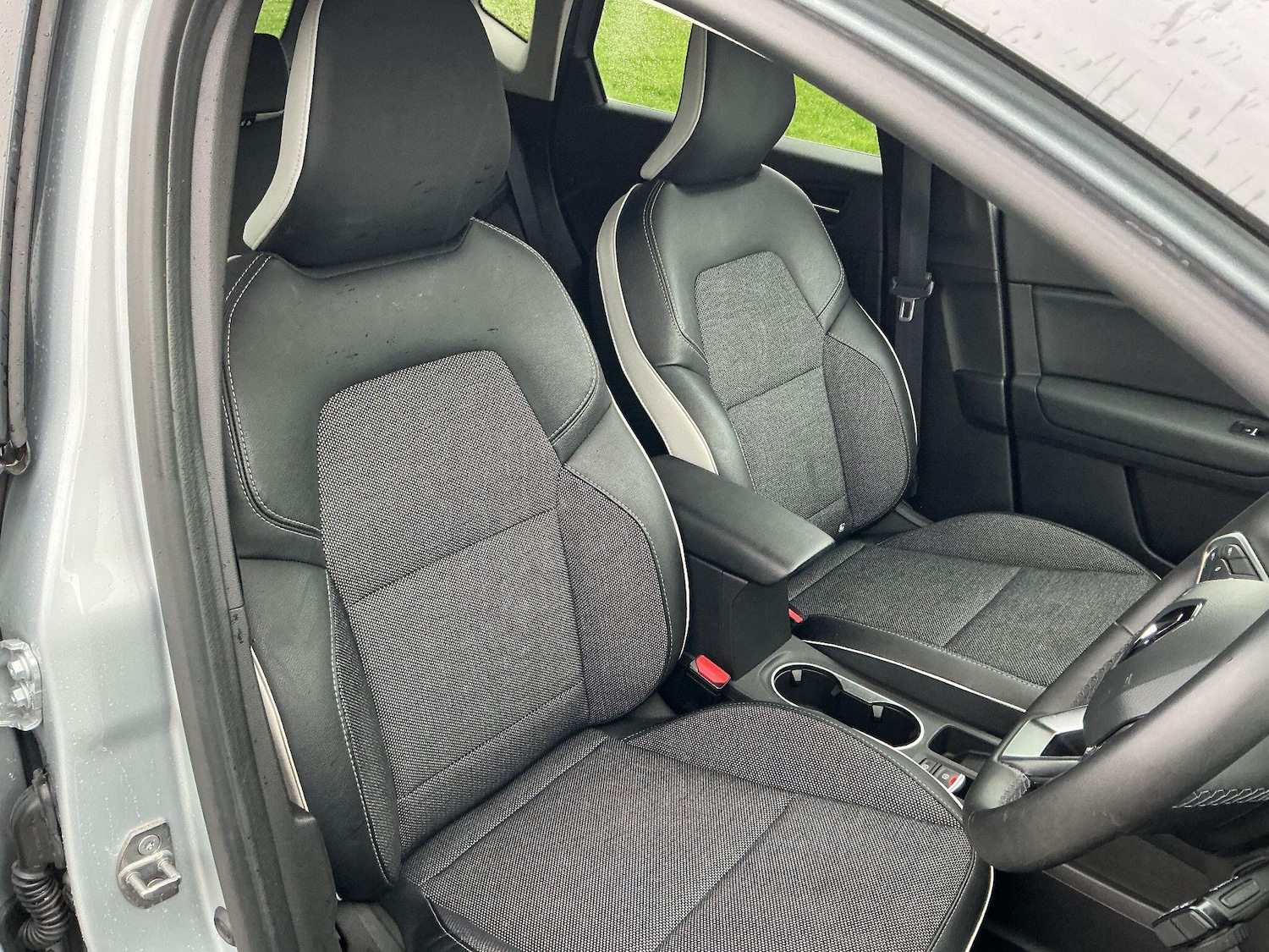 Used Renault Captur 2023 for sale - 76512182: Photo 42