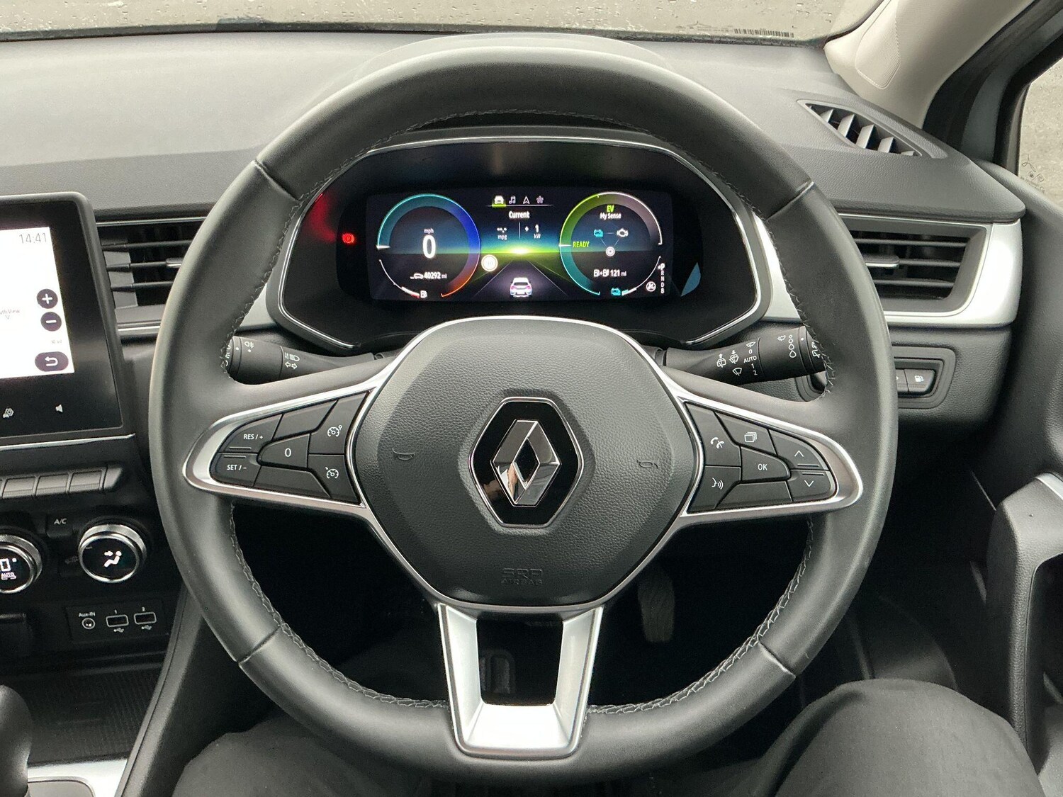 Used Renault Captur 2023 for sale - 76512182: Photo 48