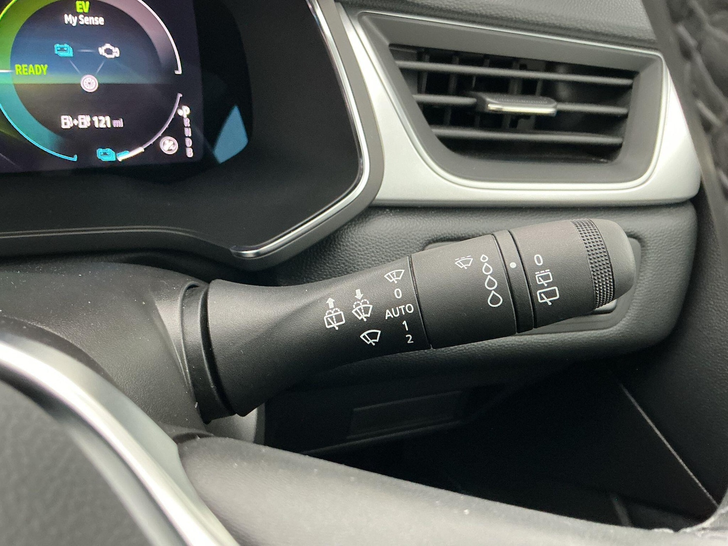 Used Renault Captur 2023 for sale - 76512182: Photo 51