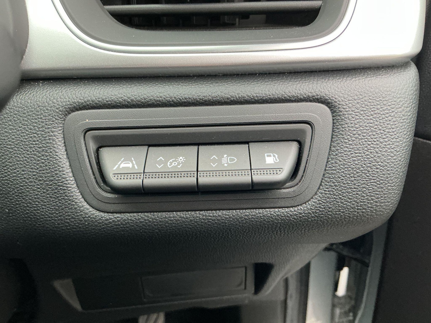 Used Renault Captur 2023 for sale - 76512182: Photo 54