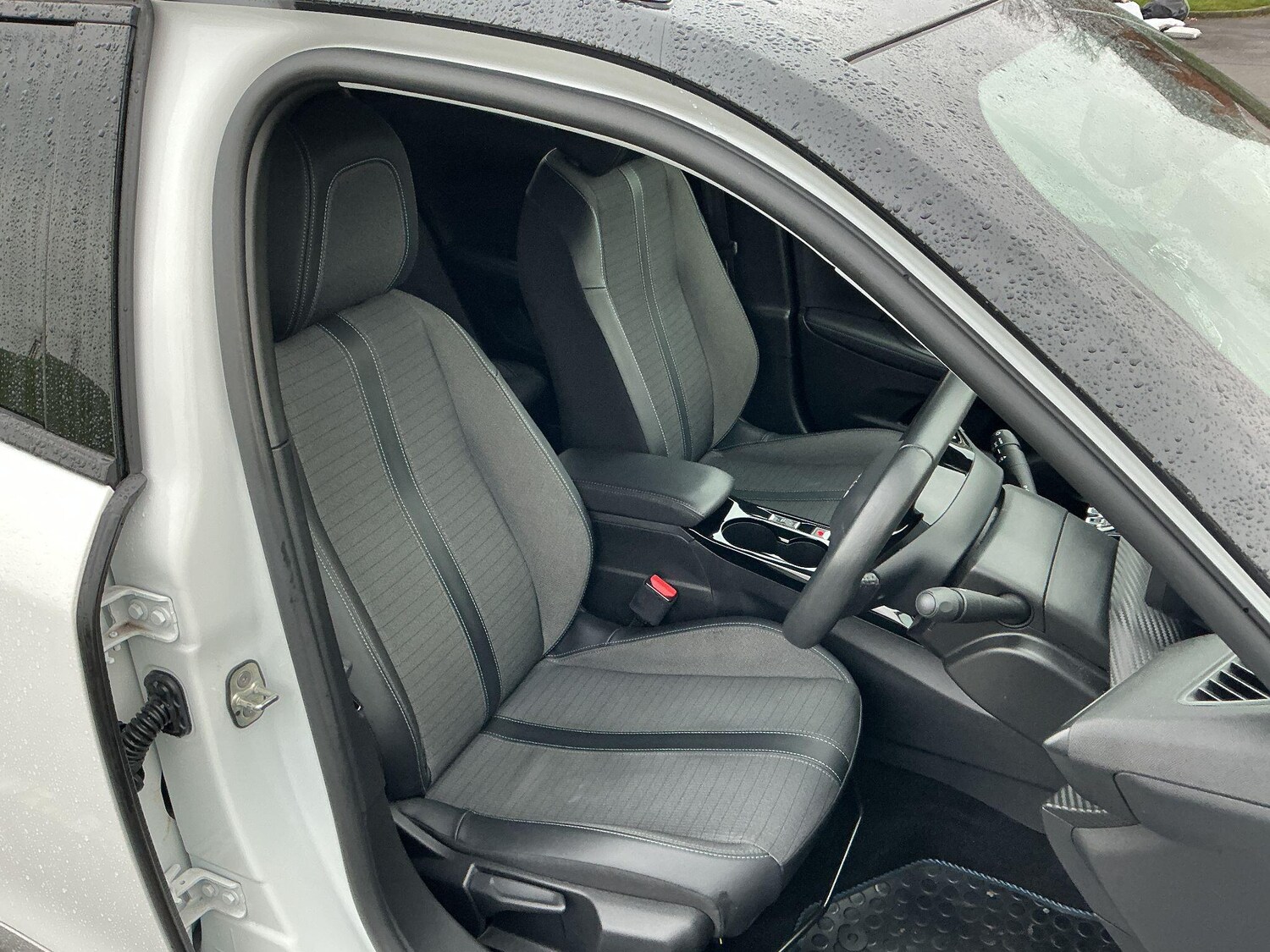 Used Peugeot 2008 2022 for sale - 77400644: Photo 17