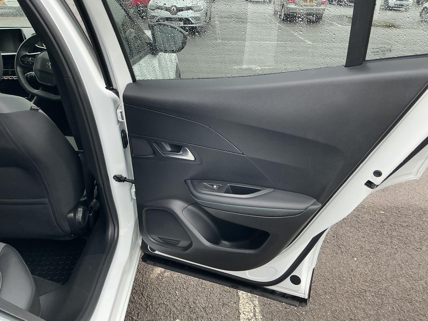 Used Peugeot 2008 2022 for sale - 77400644: Photo 27