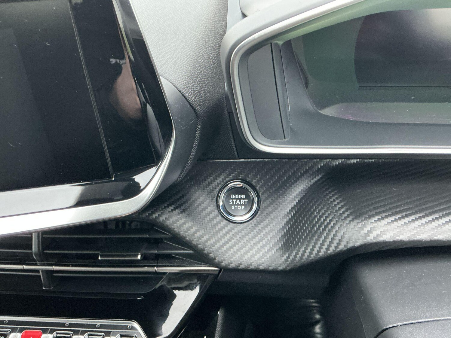 Used Peugeot 2008 2022 for sale - 77400644: Photo 64