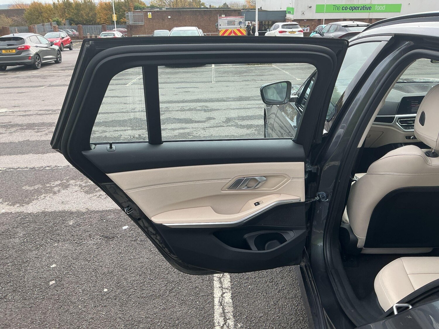 Used BMW 3 Series 2020 for sale - 76592310: Photo 41